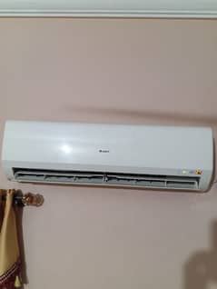 gree 1.5 split ac chilled Colling