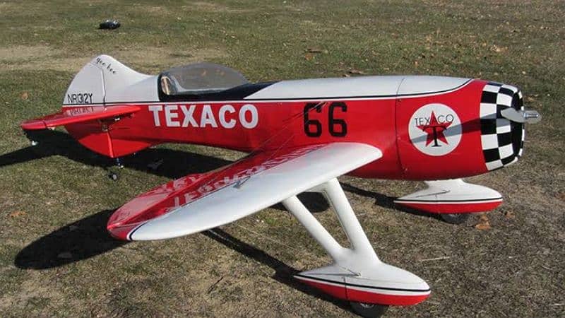 Goldwing ARF Gee Bee R3 20CC Gas RC Airplane 3