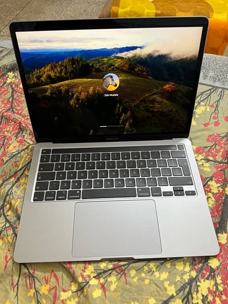 Macbook pro 13 inch, 2020 model touch bar , 4 thunderbolt , 16/512 2