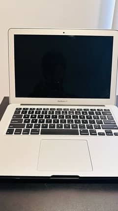 Macbook Air 13-inch (Early 2015) 1.6 GHz Core i5