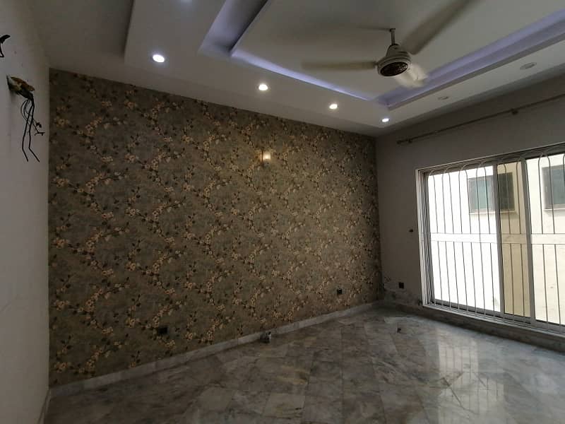 DHA 1 Kanal VIP Upper Portion For Rent In Phase 1 2
