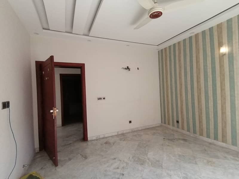 DHA 1 Kanal VIP Upper Portion For Rent In Phase 1 4