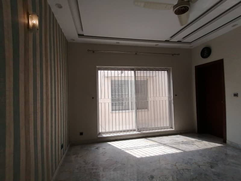DHA 1 Kanal VIP Upper Portion For Rent In Phase 1 6
