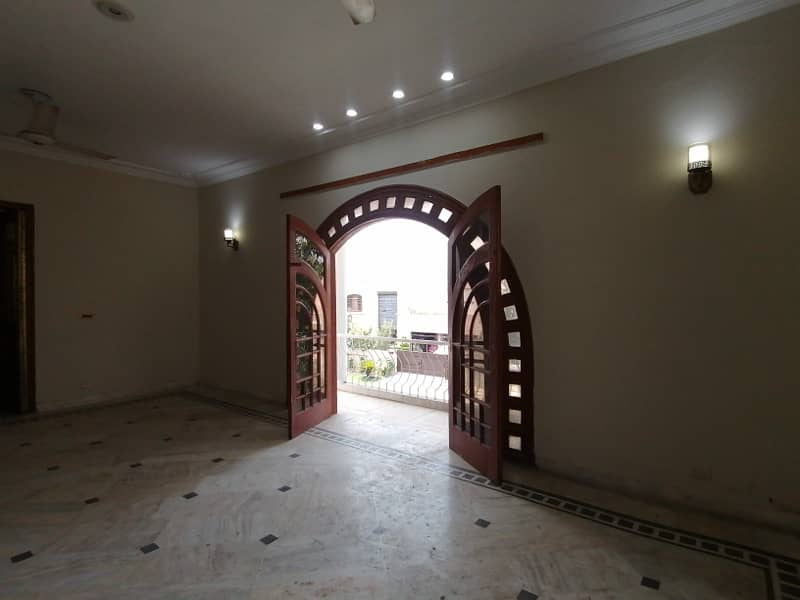 DHA 1 Kanal Beautiful Upper Portion For Rent In Phase 3 7