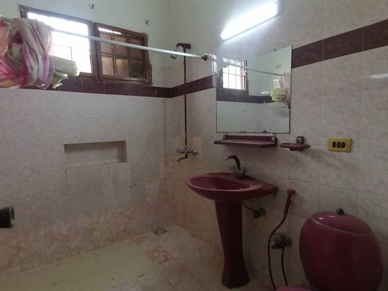 DHA 1 Kanal Beautiful Upper Portion For Rent In Phase 3 19