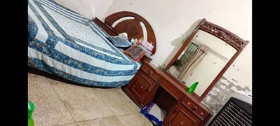 bed in gud condition