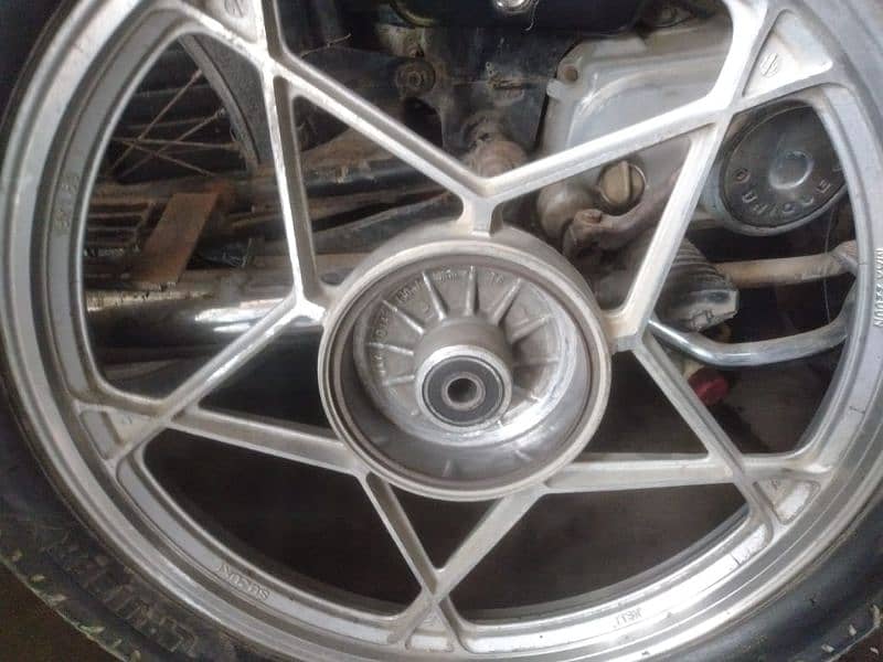 wheel olyrim set with tires. original. 0