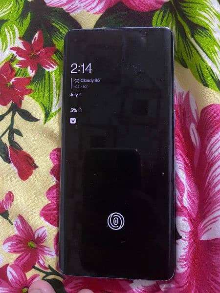 One plus 8/128 10 out of 10 condition 7
