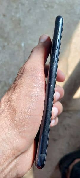 OnePlus Nord n105g All ok And iphone XR condition 9,10 butt All ok 8