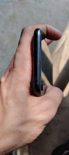 OnePlus Nord n105g All ok And iphone XR condition 9,10 butt All ok 10
