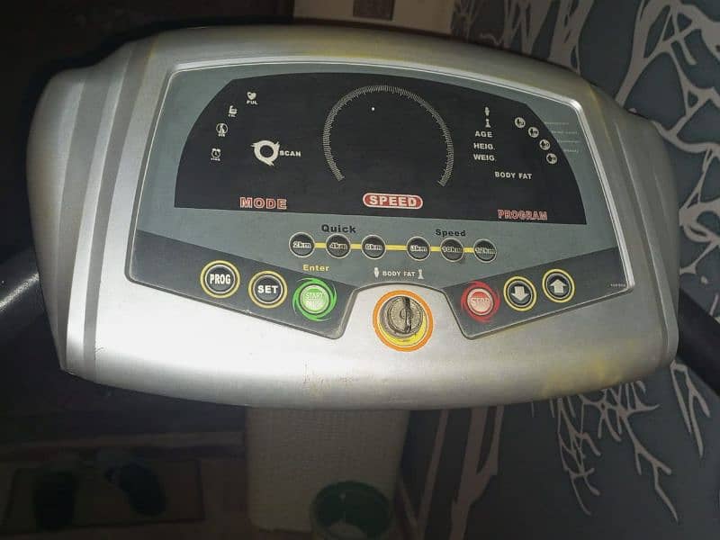 Treadmill Track machine in good and clean condition. 7