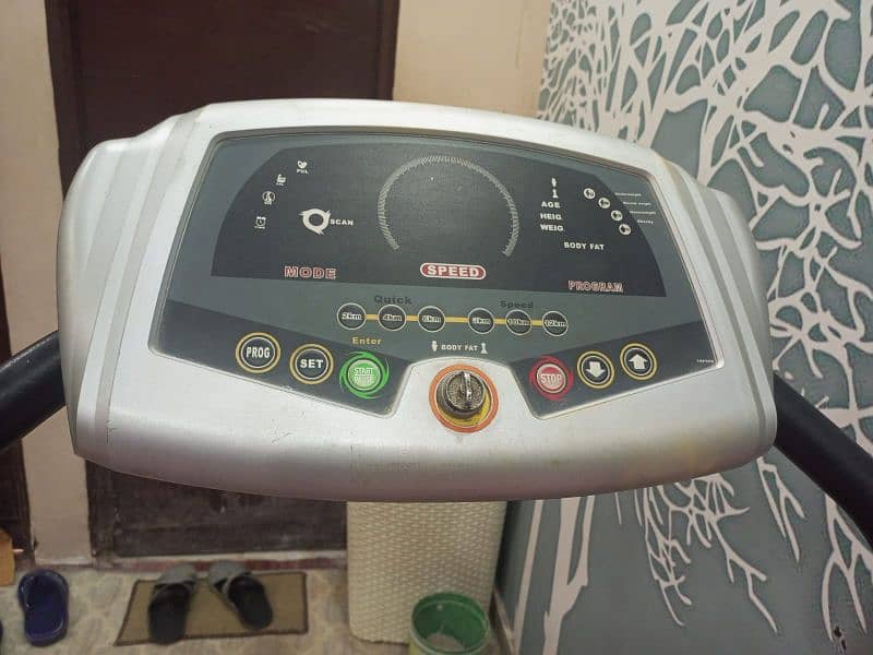 Treadmill Track machine in good and clean condition. 8