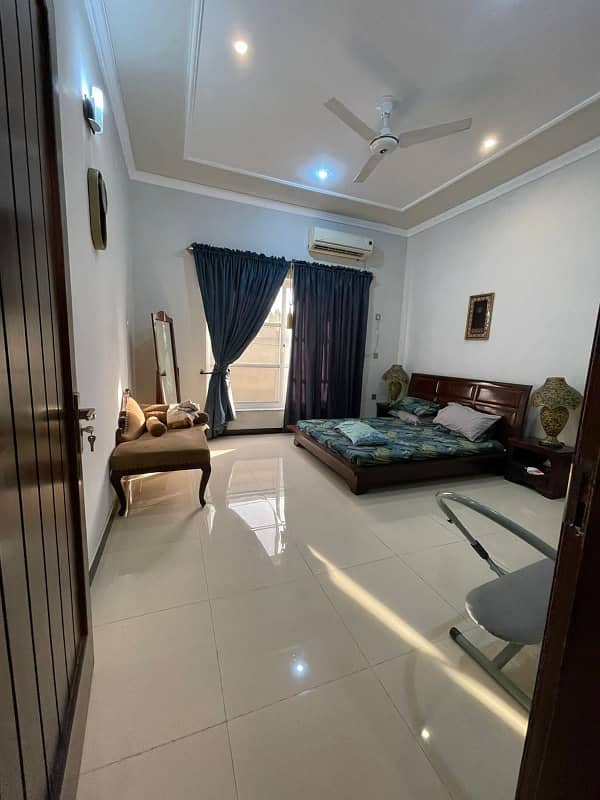 Perfect Prime Location 400 Square Yards House In Shaheen Housing Scheme For sale 16