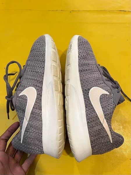 Adidas , Nike , Puma , Original Shoes 11