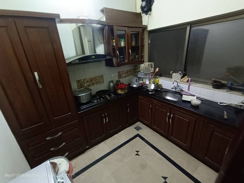3 beds & 3 beds upper portion available for rent in G10 1