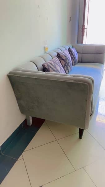 for sale 5 seater sofa new condition 6