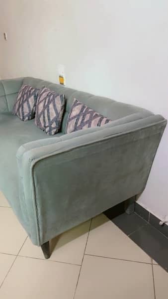 for sale 5 seater sofa new condition 7