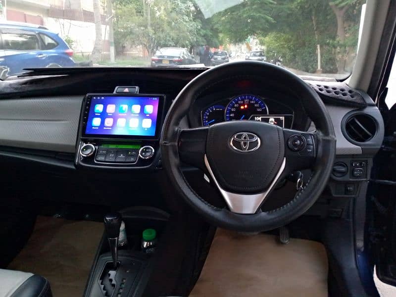 Toyota Corolla Axio 2014 6