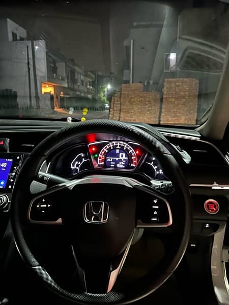 Honda Civic Oriel 2017 6