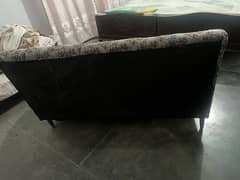 4 Seater Sofa Set big one in good condition 0