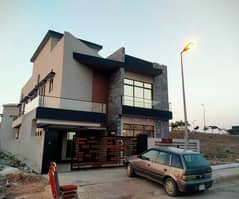 Bahria town, 10 Marla double unit house 6 beds with attached baths