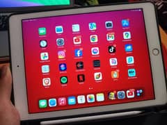 Apple iPad 2018 6th Gen 128GB FU with Box