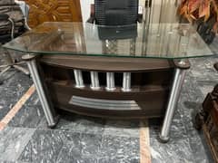 Office Table made with wood and Glass in Good Condition