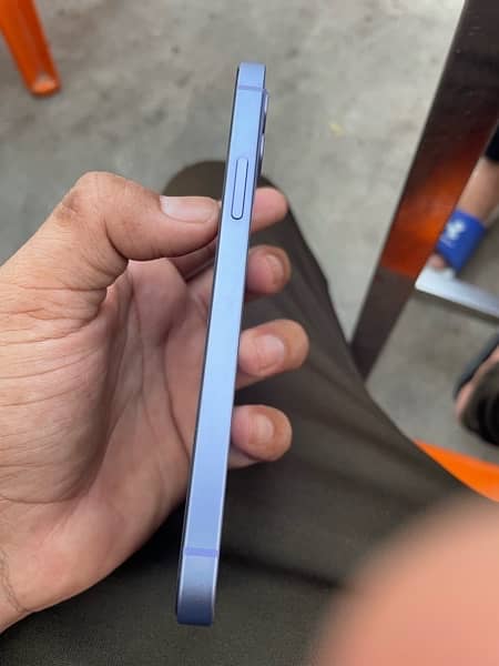 Iphone 12 64gb lime purple  Factory unlock sim time till 29 Sept 2024 4
