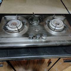 3 burner gas stove mint condition metal body urgent sale full working