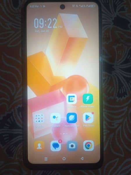 Infinix 40i new condition 8+8/128 All assesry only 4mont use 7