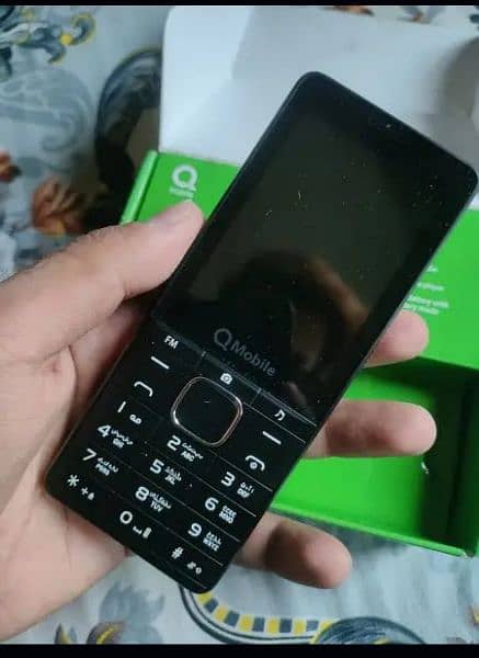 Q Mobile E4 Big Typing Available Condition New ha sirf box open kya ha 2