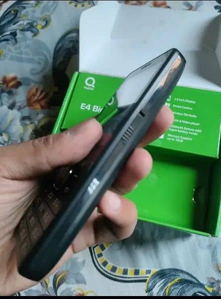 Q Mobile E4 Big Typing Available Condition New ha sirf box open kya ha 5