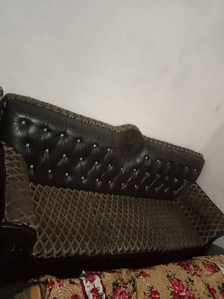 6 seater sofa 0