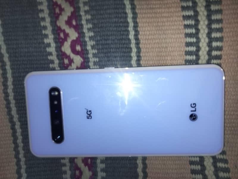 LG V60 THINQ 5G 4