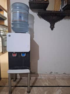 PEL water dispenser (table dispenser)