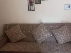 sofa brand new only 2 mon used 0