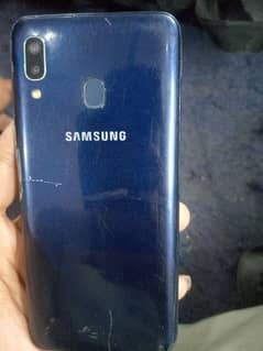 Samsung A20 3gb 32gb . Price 13000 . Mobile Number 03064961671