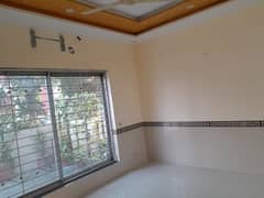 10 Marla House For Rent in Bahria town lahore