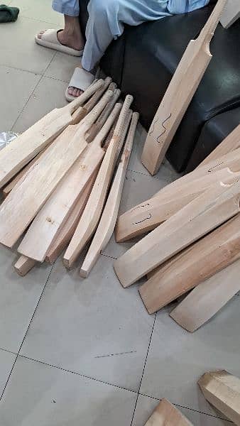 CA CRICKET BATS WITHOUT STICKER (FACTORY STOCK) Grade 1 English Willo 7