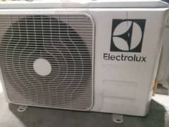 Electrolux DC Inverter 1.5ton In Good Condition