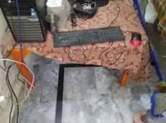 Best computer table in very good condition is available for sale 0