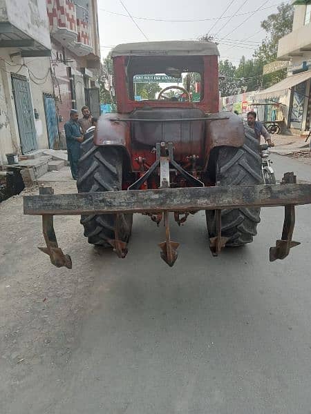 Tractor Trali 1