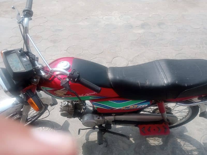 Honda CD 70 2018 model for sale to buy it call on (03007649452) 1