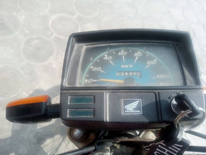 Honda CD 70 2018 model for sale to buy it call on (03007649452) 2