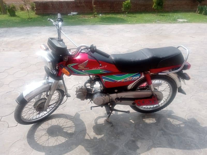 Honda CD 70 2018 model for sale to buy it call on (03007649452) 5