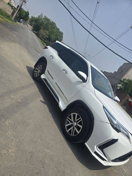 Toyota Fortuner Sigma 2018 10