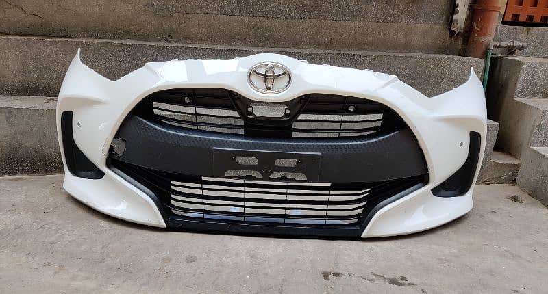 Toyota Yaris vitz 2022 model body parts available 0