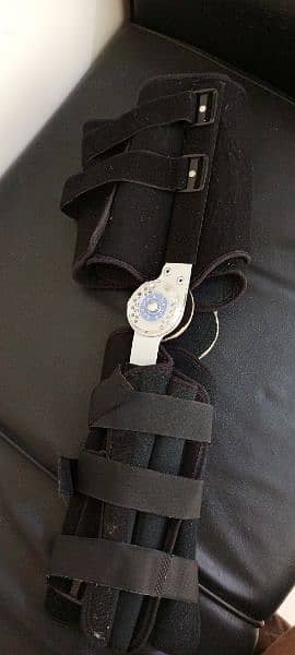 Knee Adjustable Brace 1