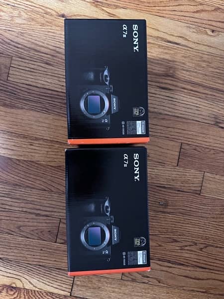 SONY A7III mirrorless full frame camera box pack brand new 9