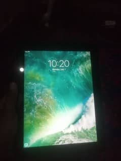 iPad 4  16 GB / 2 GB Ram